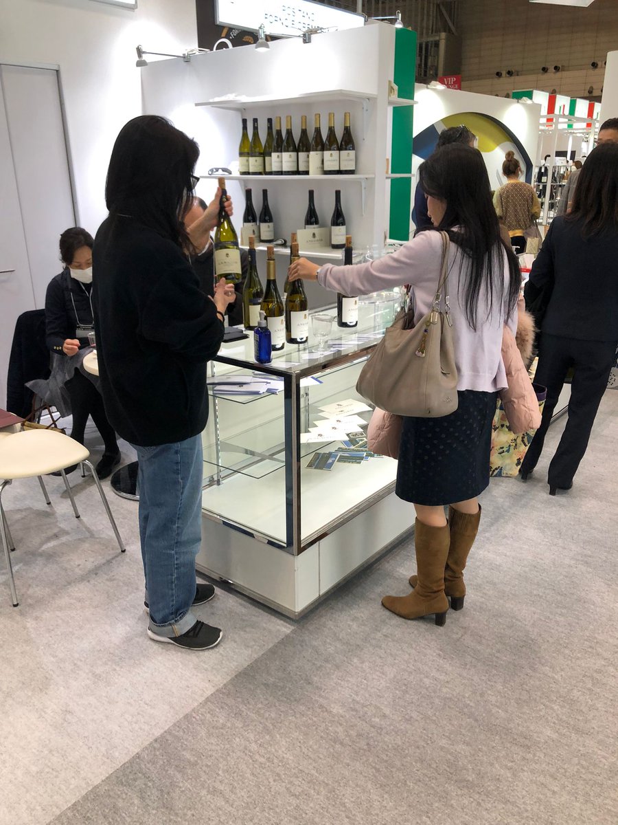 TenutaDiAngoris's tweet photo. Lieti e orgogliosi di aver partecipato anche quest'anno all'edizione 2022 della Fiera Internazionale @foodex_j che si è svolta a Tokyo dall'8 all'11 marzo e alla quale hanno partecipato circa 2.000 espositori provenienti da ben 60 Paesi e Regioni di tutto il mondo.

Arigatò 🙏🏻 🇯🇵 https://t.co/BoNcrM2QT1