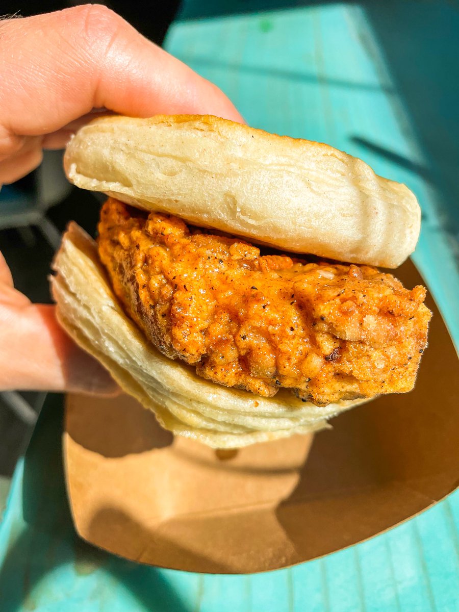 shaharcafe's tweet photo. Its not even real chicken #vegan #louisville #Food https://t.co/al1OWXTHPg