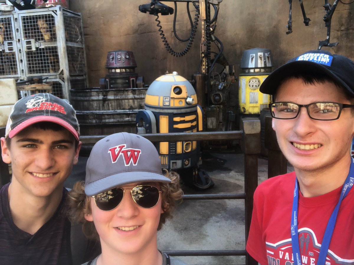vwbands's tweet photo. Are these the droids you are looking for??  @VWHSRobotics https://t.co/hKobBm8Zml