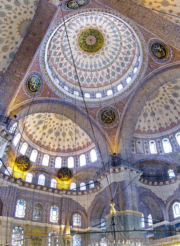 viajesyfotograf's tweet photo. #Estambul es un destino perfecto para las breves  vacaciones de Semana Santa. Es una de las ciudades más fascinantes que conozco, donde desde hace siglos se entrecruzan Oriente y Occidente. Aquí te dejo los 5 post que le he dedicado con muchas fotos: https://t.co/Q8pWFYfLhp https://t.co/a4X3ymCK57
