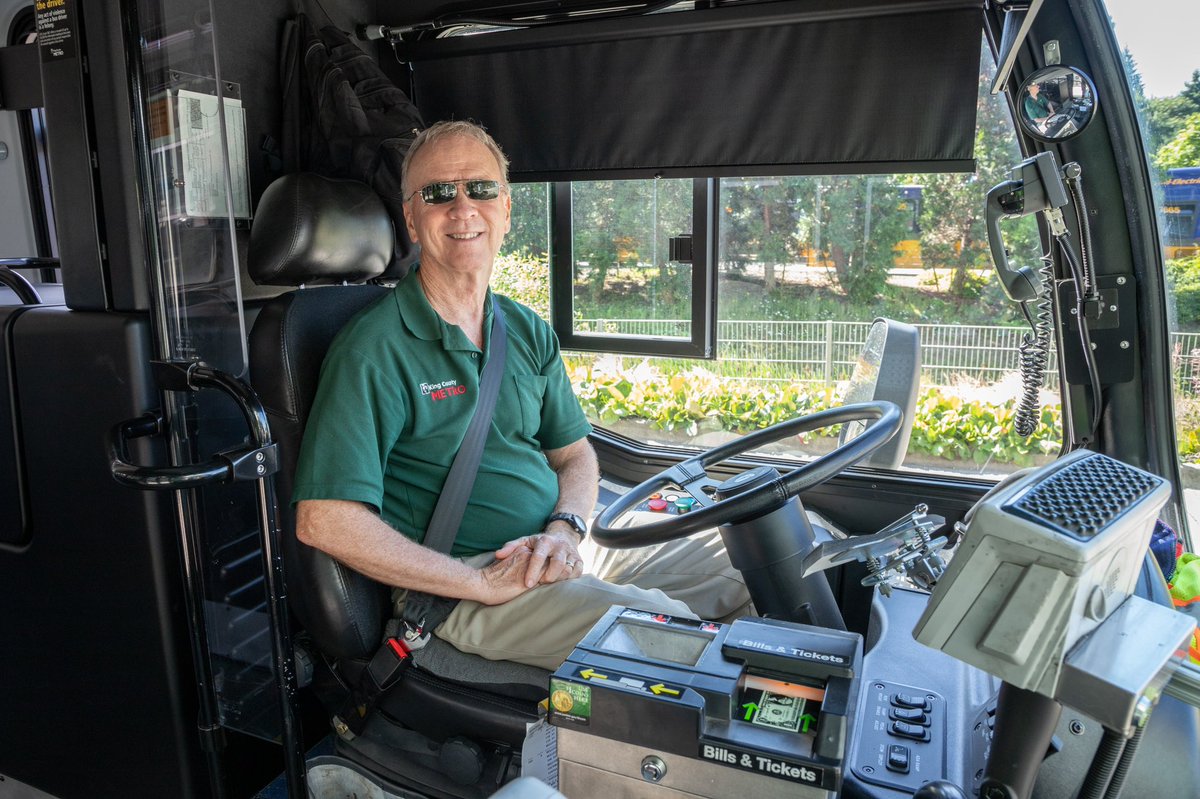 GirmayZahilay's tweet photo. Did you know it’s #TransitAppreciationWeek? Have you thanked a local bus or train operator today? I’m sure they’d appreciate it if you showed some love on your way to work or the store today.
Thank you so much to all of our incredible transit workers! @kcmetrobus @SoundTransit https://t.co/cgcaZM2LpS