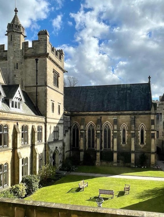 HMCOxford's tweet photo. #PhotoFriday this week comes from @HMCJCR on Insta! With thanks. #BeautifulView #StudentLife #LifeAtHMC https://t.co/1lBmaAuxug