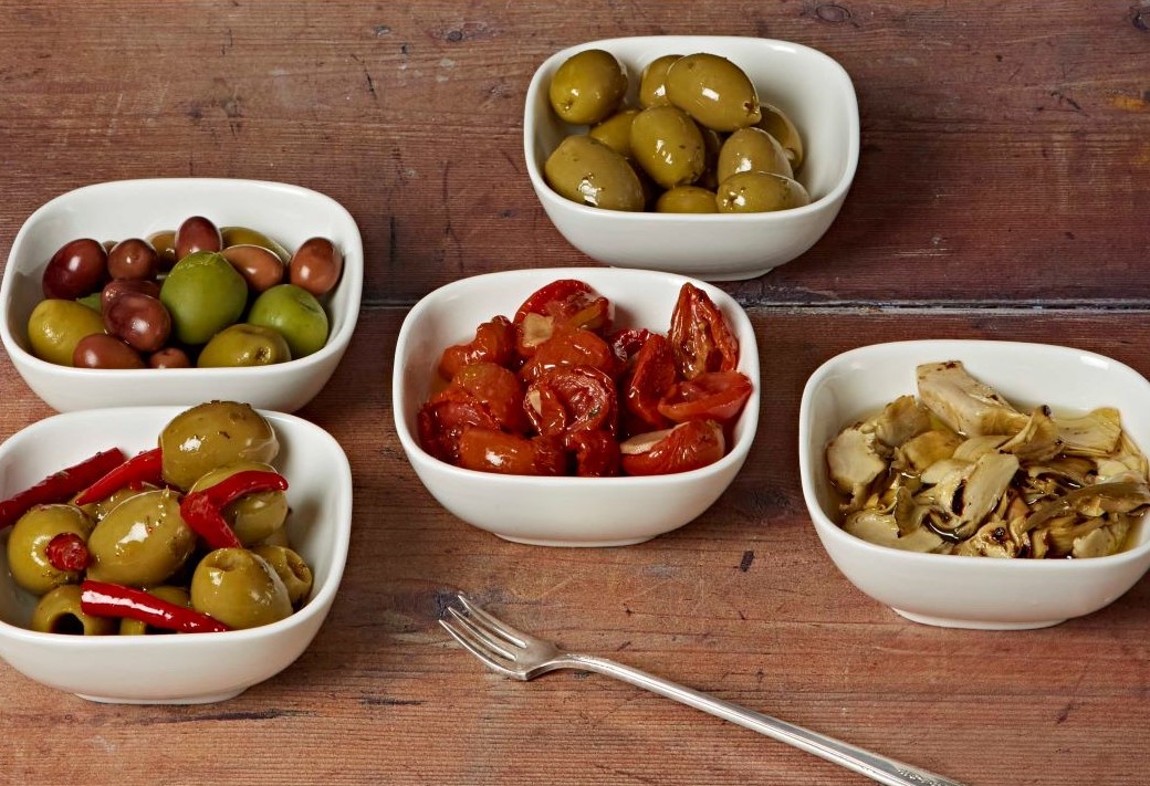 RowcliffeLtd's tweet photo. Our Clemency Hall selection of Olives and Antipasti has been hand selected from the Mediterranean and is truly delicious.
https://t.co/eahjh325FC
#antipasti #olives #meditteraneanfood #finefoods #food #deliciousfood #foodie #clemencyhall #rowcliffe https://t.co/IuTFhHQmWF