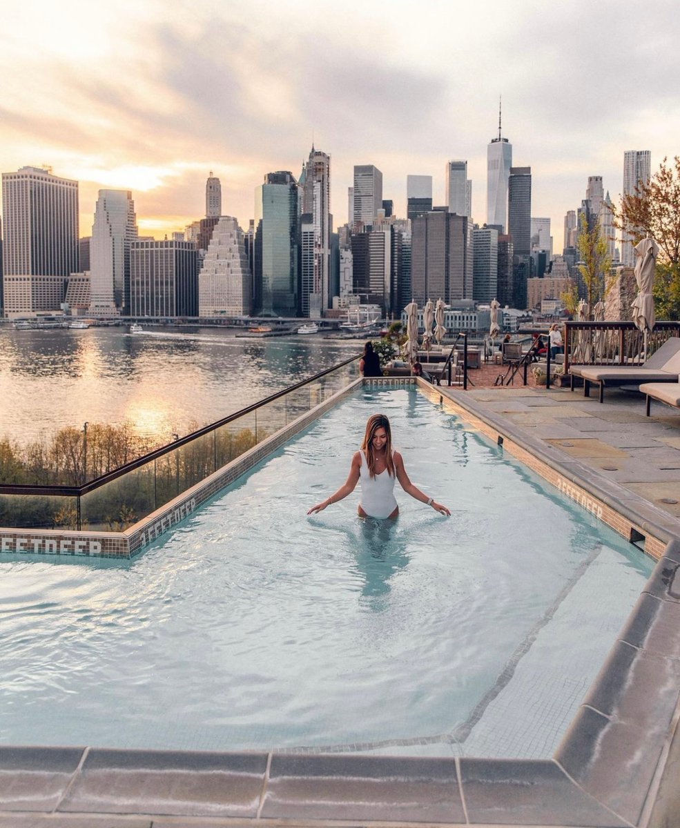 Sunset + skyline views. 

We love this pool view from <a href="/1hotels/">1 Hotels</a> Brooklyn Bridge. 

Photo - @coriefay

#brooklyn #newyorkcity #manhattan