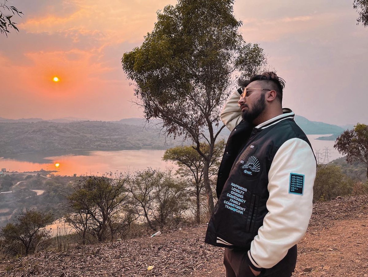 Ritwik Gaur tweet media