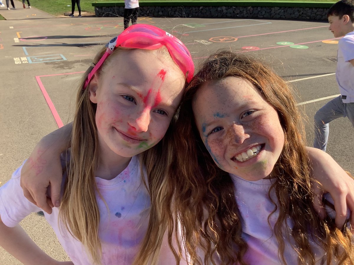 gfprimarycov's tweet photo. Year 3 had a fabulous afternoon celebrating Holi! 🌈 #GFY3 #GFRE #HappyHoli https://t.co/eaIBW4vDPC