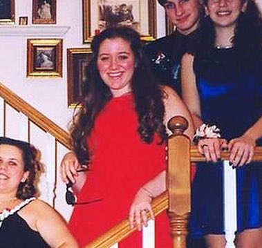 sweetvalley's tweet photo. There’s something downright therapeutic about sharing long-lost (but not forgotten) high school drama on the show. If it’s also entertaining, then: bonus!
https://t.co/5qI4hOiysB https://t.co/POEvHd5nET