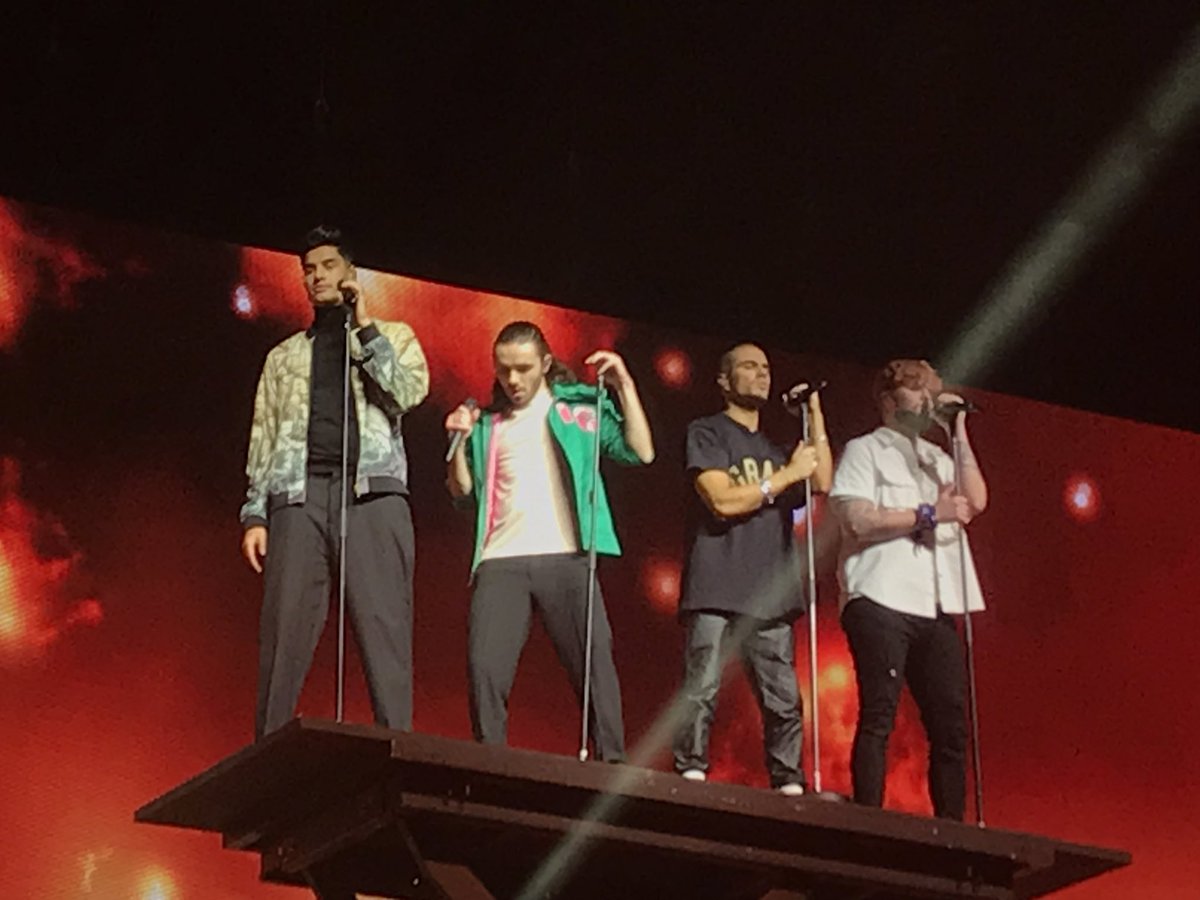 MeggieO_C's tweet photo. We laughed, we cried, we sang and dare I say “we owned the night”
I lost my mind 
It felt like lighting 
You Ruled the World 
And im glad I came.
Honestly best trip Iv had!#happypaddysday #birmingham #cometoireland @SivaKaneswaran @NathanSykes @JayMcGuiness @TomParker @MaxGeorge https://t.co/QOL8uyhdql