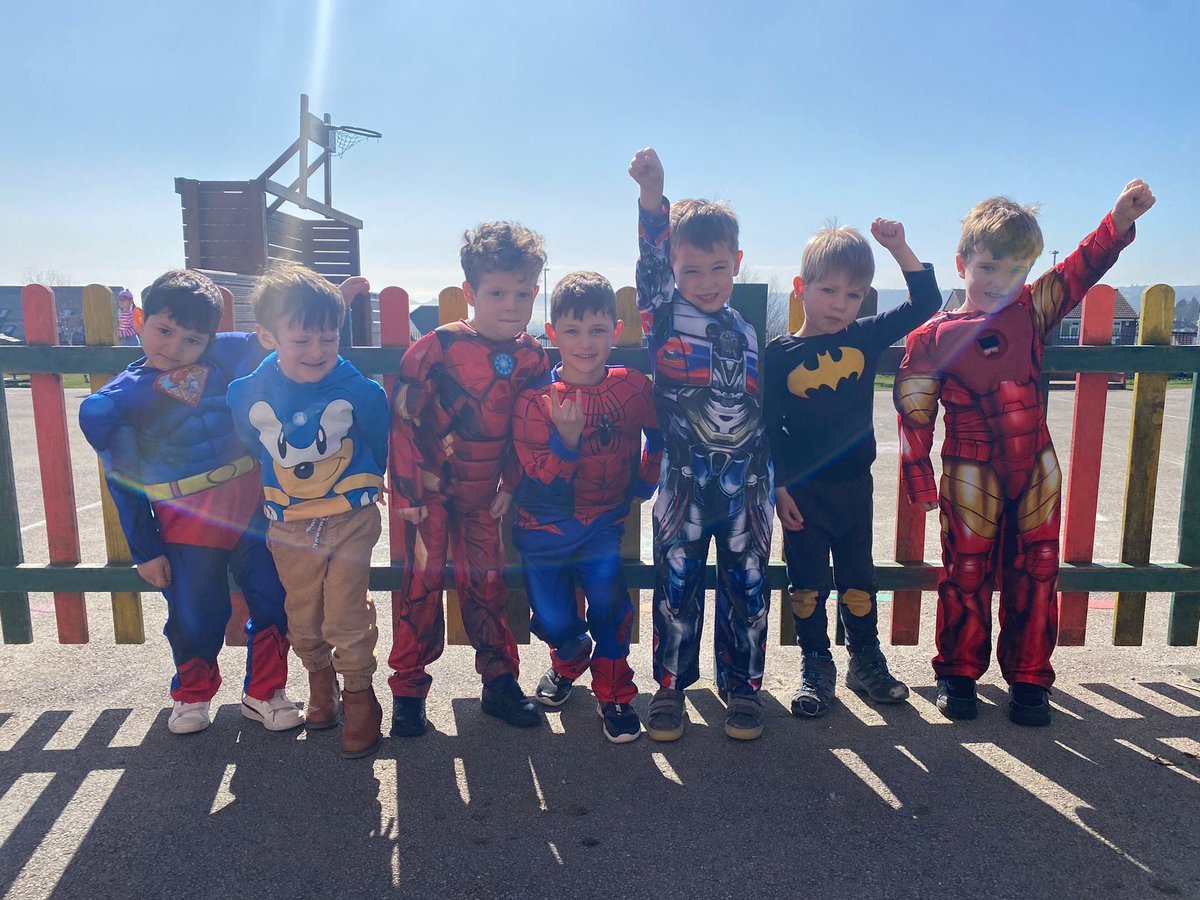 sketty_primary's tweet photo. #RecAB #WorldBookDay @WorldBookDayUK https://t.co/d411Y3OMto