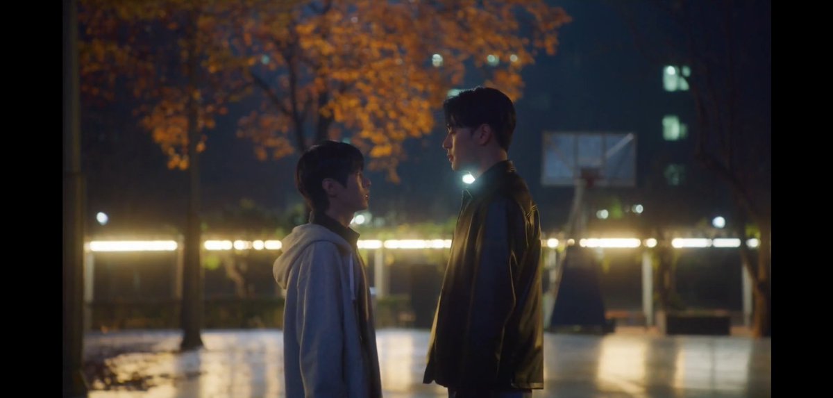 Lunas_Verses's tweet image. I can go on and on and on and on and on about how this show is sooooooooooooooooo aesthetically pleasing. 

One of the most beautifully designed show I&apos;ve watched. 🥺🥺😭

It&apos;s a feast to my eyes. 
Also, finally finishing all episode. And now I miss them 😭
#SemanticErrorFinale