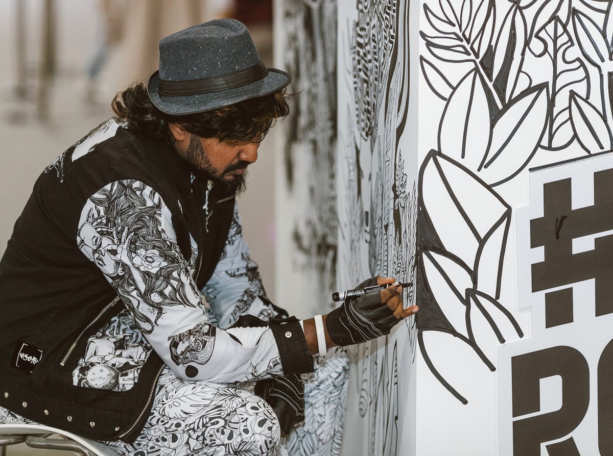 WorldArtDubai's tweet photo. #WAD2022 is honoured to be seeing the live performance of Sijin Gopinathan the #DoodleRockstar!
Pass by him today as he brings fantasy to life ✌️Doors are open until 10pm
#WAD2022 #WAD #worldartdubai #art #artwork #painting #doodle #artexhibition #dxb #uae #dwtc https://t.co/TXB7gZQuDL