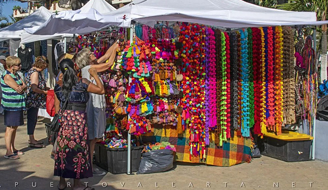 pvTeamAngels's tweet photo. Tour Olas Altas Farmers’ Market in Vallarta’s Romantic Zone https://t.co/s7ZcWR0xie #PuertoVallarta #marketplace #foodmarket #foodmart #farmersmarket #farmersmarketseason #saturdaymarket https://t.co/ba6V3zbsSz
