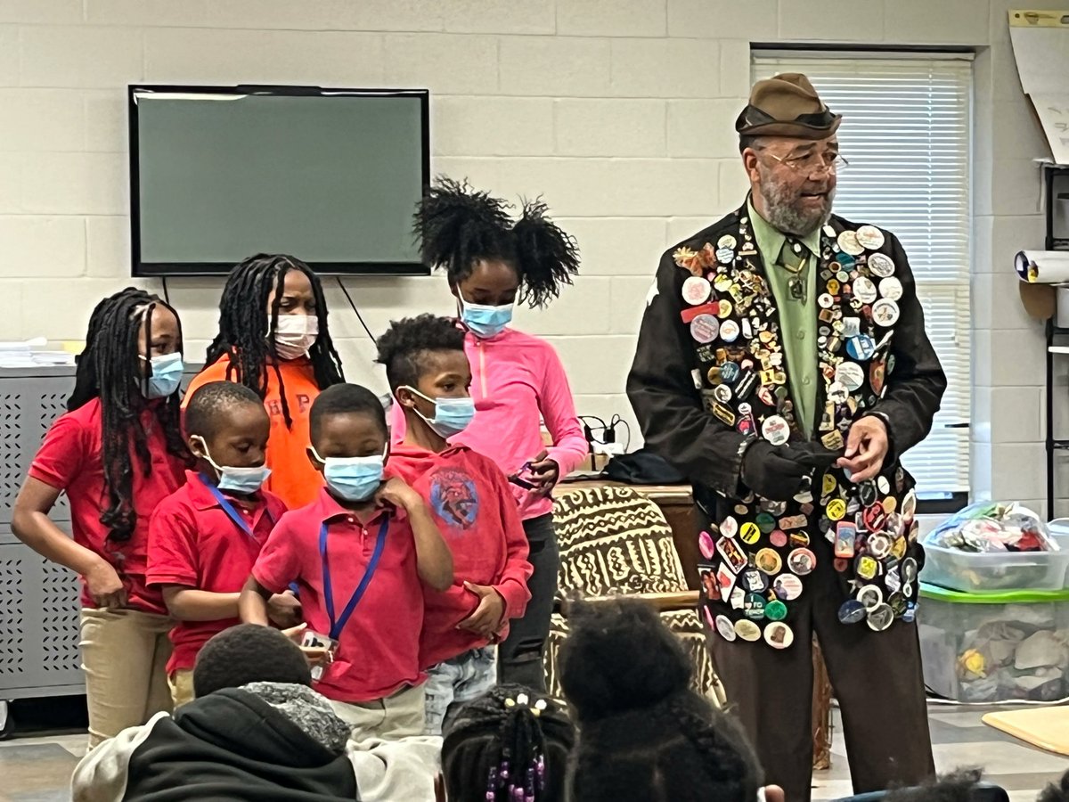 We have finally completed our last READ Across America Storyteller Parent Student night. Carson Stout finished it with a bang! Here are a few pictures of our kids interacting in the story!
#GreatFuturesStartHere