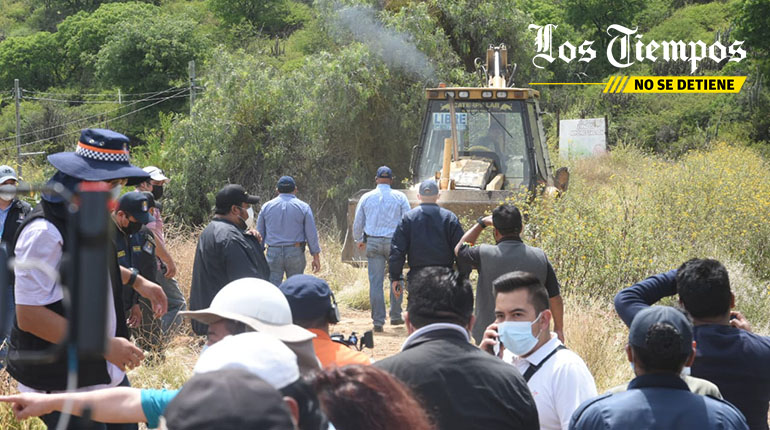 LosTiemposBol's tweet photo. Tensión en Llawi Llawi y La Rinconada por ingreso de maquinaria a un área protegida 
→ https://t.co/uqgdbgdHSm  
Fotos: Daniel James/LT https://t.co/tHMUQilldw