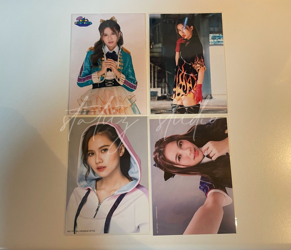 statuz_studio's tweet photo. สุ่มแจก ᴘʜᴏᴛᴏsᴇᴛ #NamneungBNK48
( ฟตซ. จากผู้ใจดี ʕ•ᴥ•ʔ )
1 รางวัล ทั้งหมด 18 ใบ
: โหวต น้ำหนึ่ง 1.8 เหรียญขึ้นไป
ตั้งแต่ 18.03.22 เวลา 23.30
จนถึง 20.03.22 เวลา 11.00
แคปหน้า Transaction History
แปะใต้โพสต์
#HopeBloomsforMilin
#comtus https://t.co/meHryT8ACi