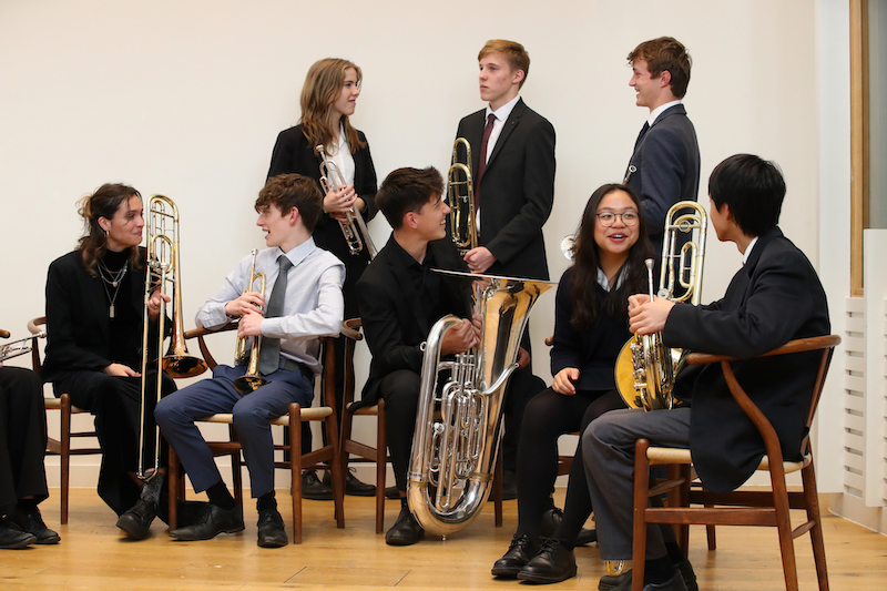 Alison Burnett tweet media