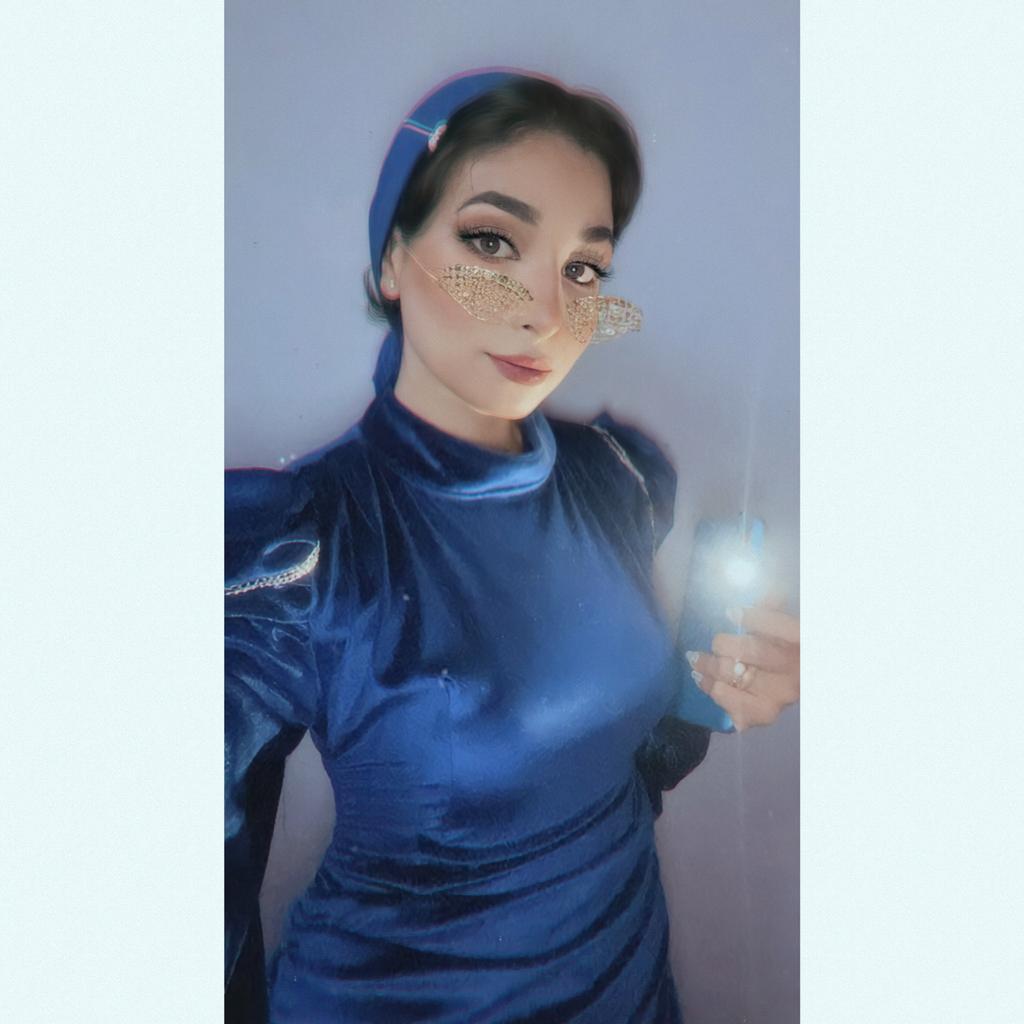 حاسه ان مفتحتش تويتر بقالي قرن بجد 😂💙🌊