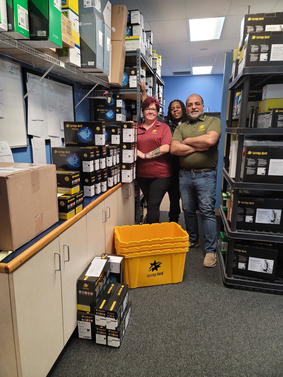 VTsantes's tweet image. It's a busy and rainy Friday morning! Carlos and Meredith are loading up and rolling out to keep our wonderful customers printing! Give us a call for your next order or a quote on toner and ink. 205.822.6767
#hptoner #hpink #brothertoner #brotherink #brotherdrum