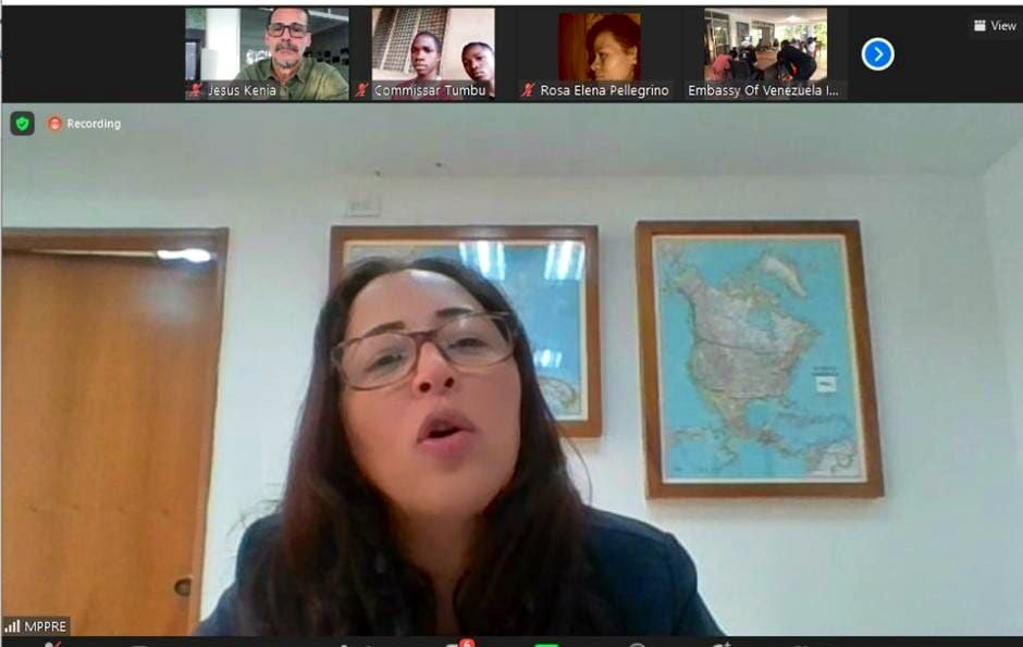EmbaVEKenia's tweet photo. Centro Bolívar y Chávez en Kenia celebra el número 50 de #VenezuelaInforma con un conversatorio sobre los alcances de este medio de comunicación soberano, participativo y militante. @CancilleriaVE @ypimentel2021 @plasenciafelixr https://t.co/4slkRNDWHW