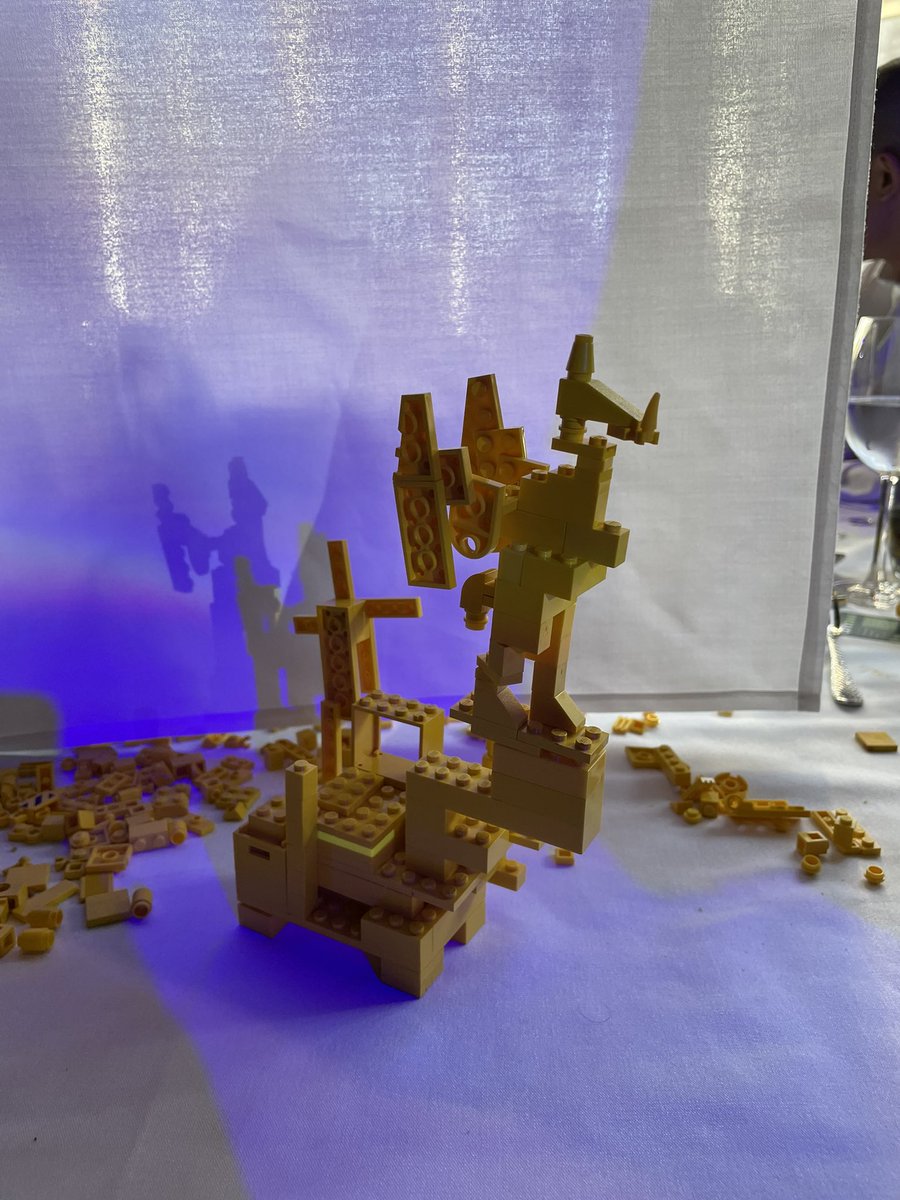IanFord_'s tweet photo. Sustainable liver building!!! Thanks to @ArupUK @civicengineers @shedkm @PlacedEd @2030hub  #CannesYouLego https://t.co/lChnVcc7Nk
