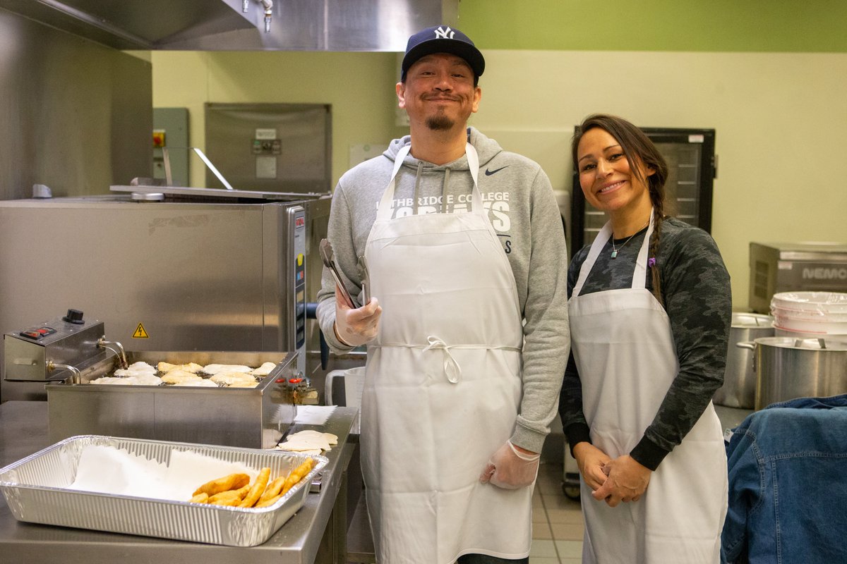 It's Frybread Friday! 

Marni and Lowell have been cooking up some delicious frybread in our kitchens this morning 😋

Come grab yours in Centre Core and top it the way you like, while supplies last. 

#StonePipeDays #yql