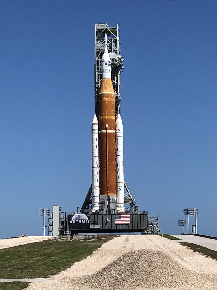 Tons of energy last night @NASAKennedy as @NASAArtemis 1 rolled to the pad for wet dress rehearsal.