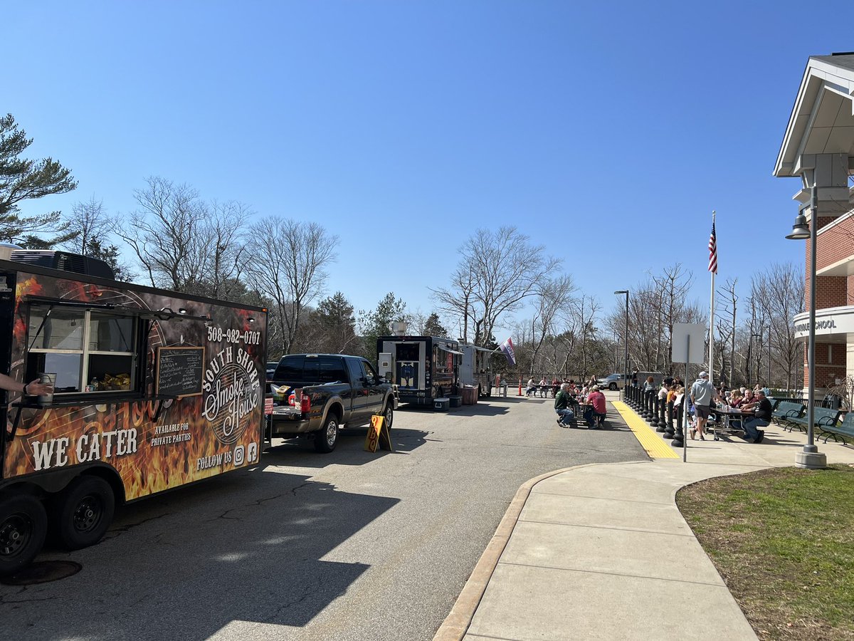 Thank you South Shore Smokehouse, Taco Guy, &amp; Hummingbird for feeding our staff! Our staff is happy to support local business. What a great PD day!