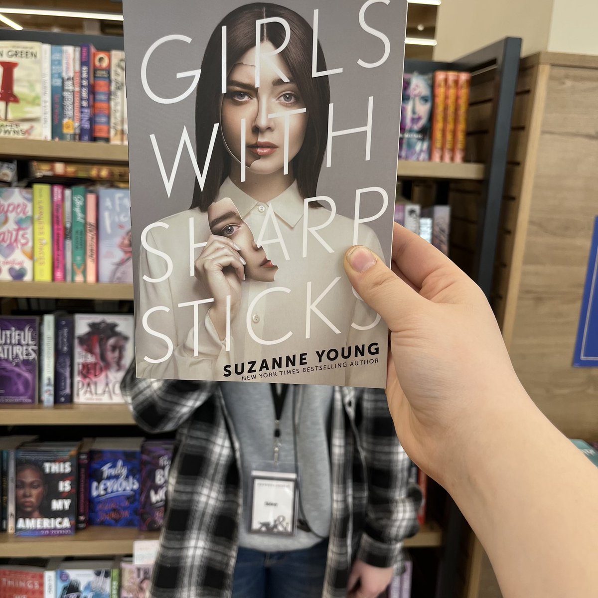 Happy #bookfacefriday ! This dystopian series is so full of twists and turns you’ll almost get whiplash! 
#bnbuzz #bookface #dystopian #youngadult