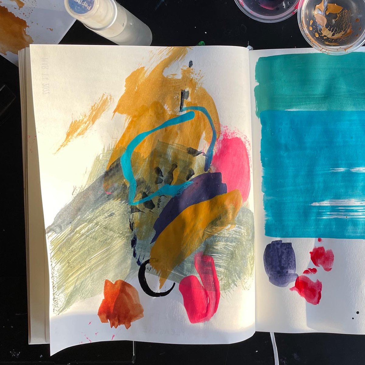 britchida's tweet photo. I have an email newsletter called Algorithm Free Art. I send out my new art and their captions/reflections, collated together nicely along with additional stories, ideas and sometimes email-friend-only shop codes. It’s all free.

You can sign up on my website (link in bio). https://t.co/OXRYLrIjyz