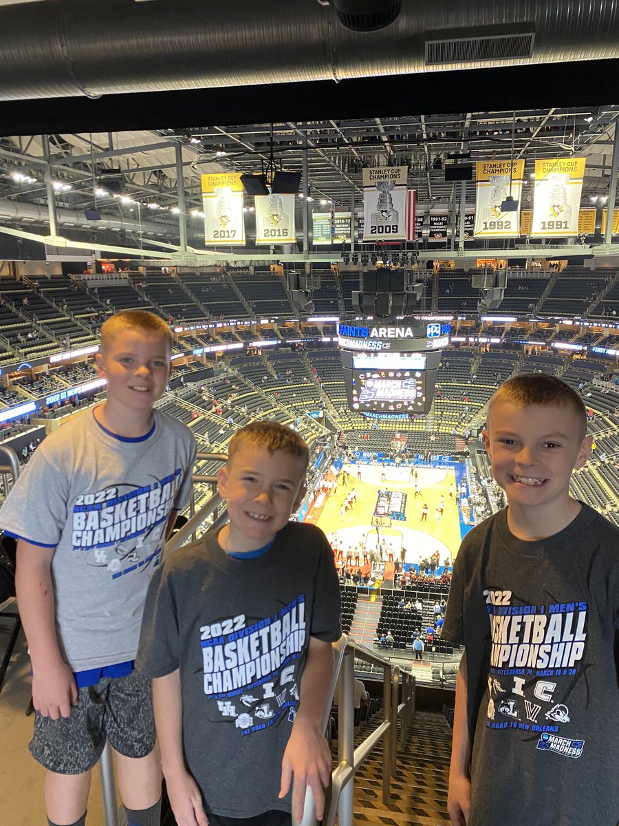 Skipped school to watch some #BlueHens basketball 🏀 Let’s go UD 🙌 #mmselfie #MarchMadness <a href="/DelawareMBB/">Delaware Men’s Basketball</a>