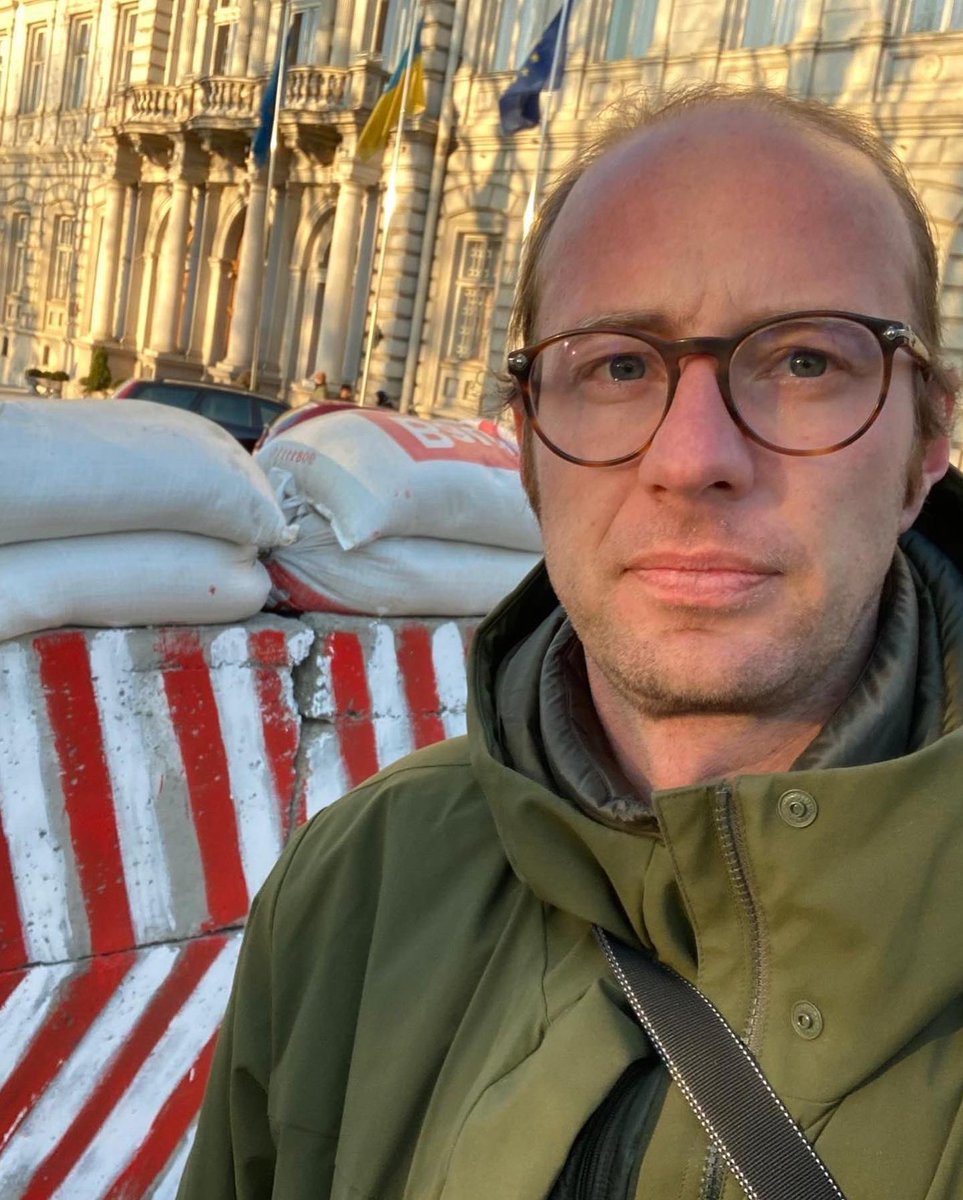 🇺🇦 After crossing the border by foot via Poland, I finally made it to Ukraine, a country at war just 900 km from my hometown, Trieste.

After my war experiences in Iraq, Syria, Nagorno Karabakh, it’s the first time that a conflict is so close to our home. #Ukraine️