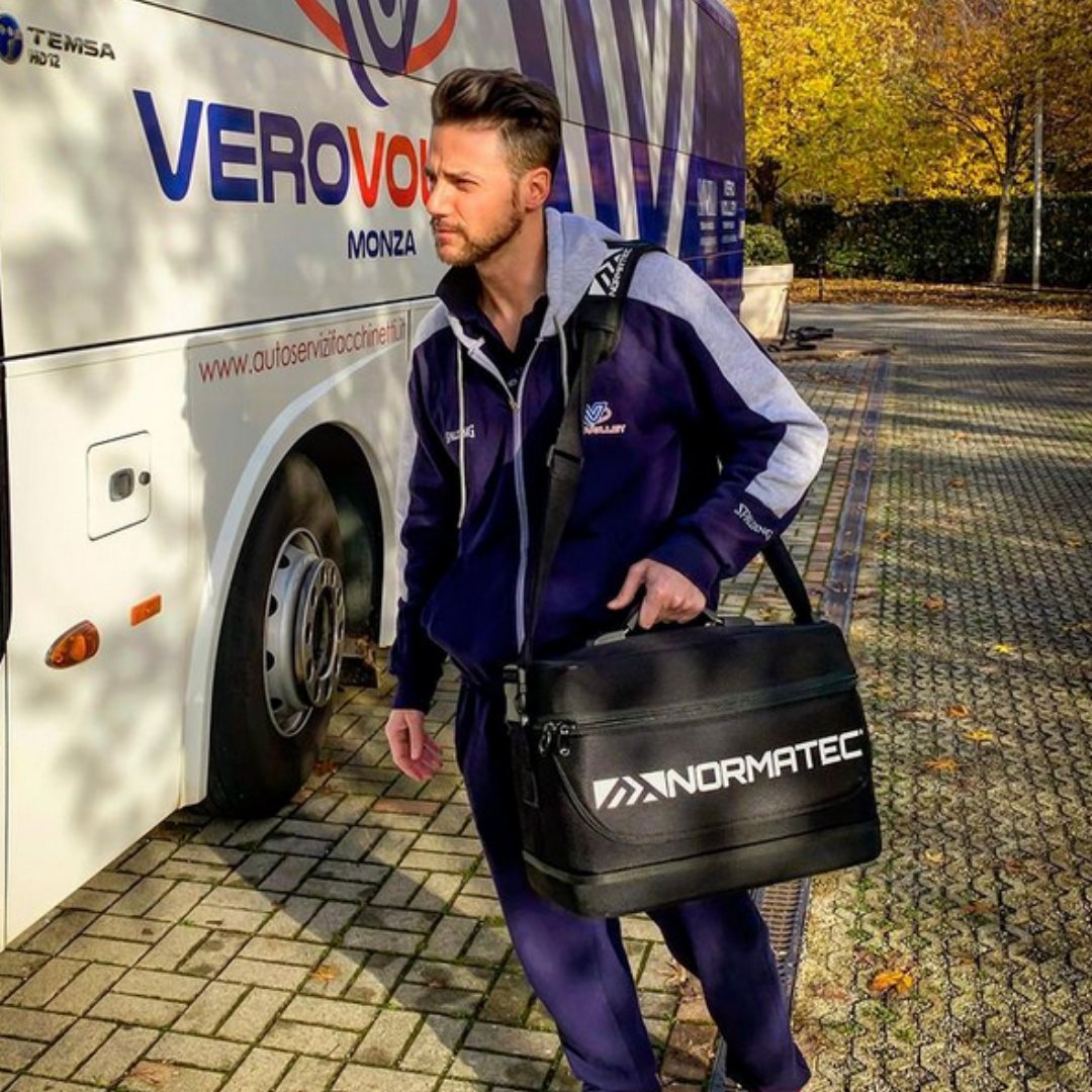 HealFasterCAN's tweet image. Repost from @santiorduna

Ti porto via con me @normatecitaly #legrecovery #recoveryboots 🦵👢
🏐 Allenamento
🍝 Pranzo
🚍 Partenza
🚨 Recovery 🔋🔋🔋🚀🚀🚀
❄️ @crioterapia_com

Shop the NormaTec line today: 

healfaster.ca 🍁