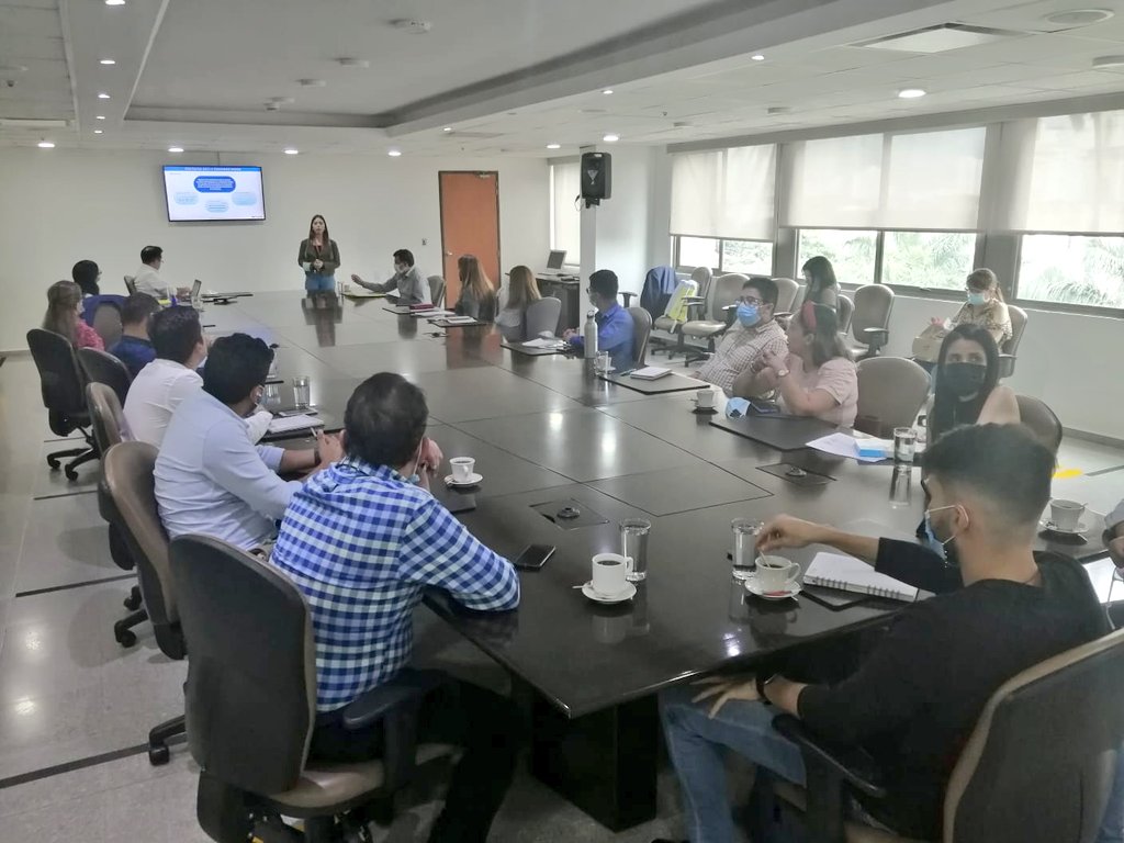 dhidalgo65's tweet photo. Con @giz_colombia presentamos diagnóstico y propuesta de plan de acción del proyecto #DKTI con @alcaldiapasto @AlcaldiaBGA @alcaldiabquilla #SigmaGP
Movilidad activa y gestión de la demanda
🚶♂️🚶♀️🚴🏻♀️🚴🏼🚫 https://t.co/FjrbNUJFGW