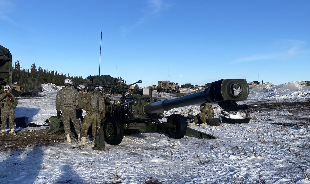 brian_eifler's tweet image. Fires below Zero: Hanging with 2-8 Field Artillery“Automatic”.
Truly “cold steel”! 
#OnTimeOnTarget
#ArcticWarriors
#JPMRC