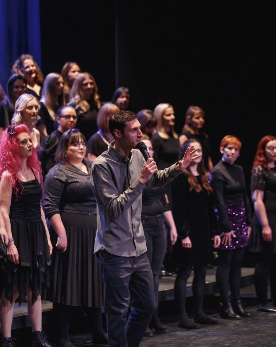 Biiah | Sing for Your Wellbeing (@biiahhq) on Twitter photo Meet NEW Come Sing! vocal coach, <a href="/DanCooperOnline/">Dan Cooper</a>!
Dan is a professional choir leader and vocal coach with over 10 years experience delivering top class workshops, sessions and singing lessons.
#ComeSing! with him Wednesday 23 March at 12:30 pm. bit.ly/CSeventshub
#sing Meet NEW Come Sing! vocal coach, <a href="/DanCooperOnline/">Dan Cooper</a>!
Dan is a professional choir leader and vocal coach with over 10 years experience delivering top class workshops, sessions and singing lessons.
#ComeSing! with him Wednesday 23 March at 12:30 pm. bit.ly/CSeventshub
#sing