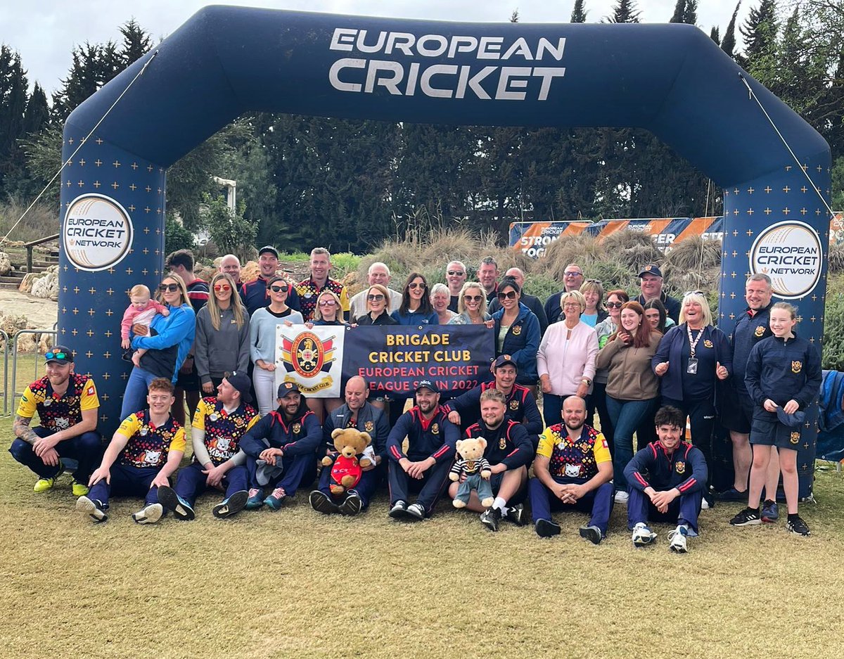 cricketireland's tweet photo. Brigadeβs on-field and off-field team together. Itβs been quite a week so far.
#GoBrigade βοΈπ https://t.co/2Uy4xsBe5Y
