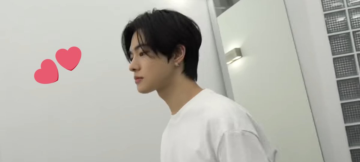 hangirlsue's tweet photo. One of the most beautiful person in the world, for your efforts thank u ♡
Trainee A First Step is LEO
#OneYearWithLeo
#AeonsFirstLoveLeo
#우리는_리오부터_시작합니다
#TraineeA
@trainee_a https://t.co/IEDObjVenm