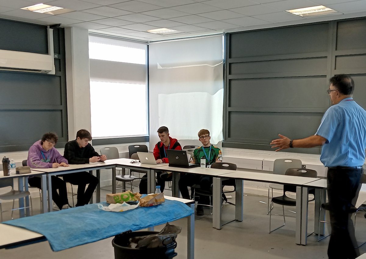 DrLofty's tweet photo. Thank you Neil Trivedi, Director at The Perfect Process for delivering a fantastic session today to introduce @utcreading #BTEC engineering  students to energy management &amp; the requirements of an energy audit. All at 5-days notice! #greenengineering #energyaudit #UTCs #UTColleges https://t.co/ffzvk0NqIG