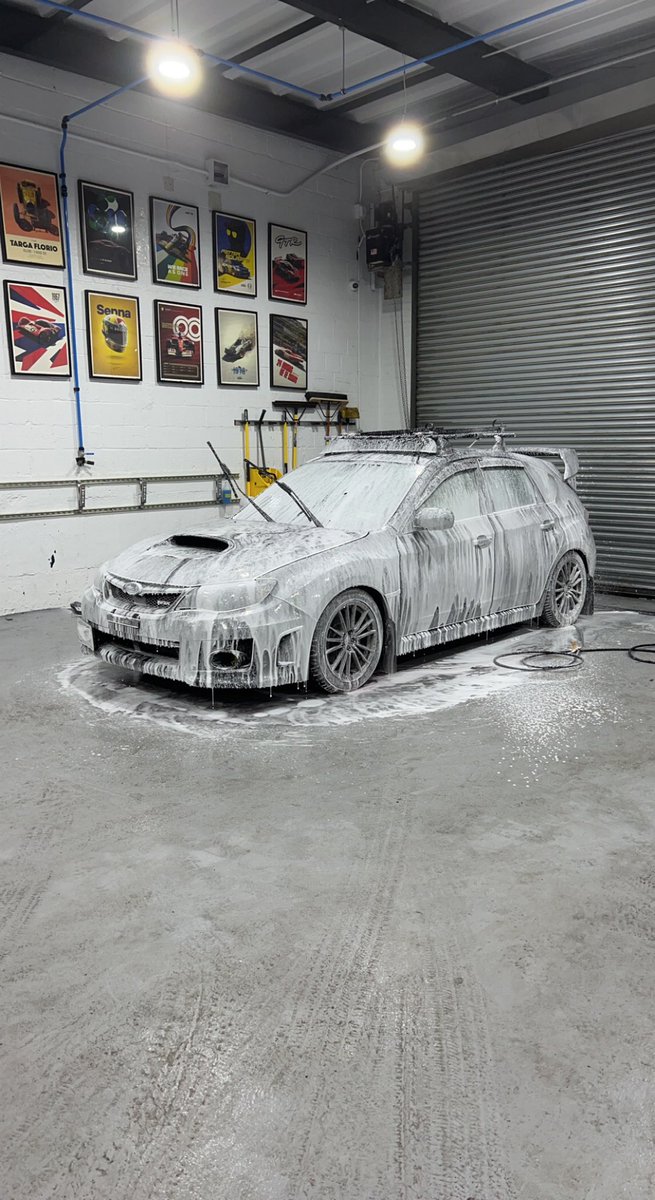 DavidToyHan's tweet image. PPF’ed headlights and got a wash 🙂