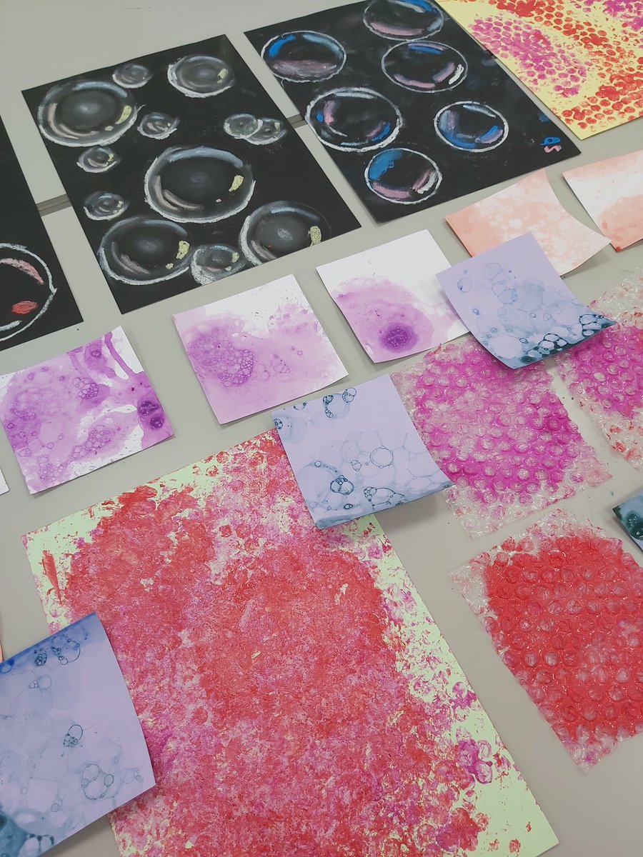 Art and Design Learners at Liverpool have had an exciting afternoon creating pattern and texture with a bubble theme. Mess was made and fun was had by all revolved!

#learners #artanddesign #friday #thisisap #alternativeeducation #liverpool #create