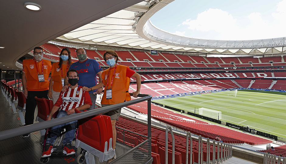El <a href="/Atleti/">Atlético de Madrid</a>, premiado en la Semana de Acción CAFE 2022 en la categoría de espacios para usuarios de sillas de ruedas y asientos para acompañantes del FC #TotalAccess 👏

ℹ️  ow.ly/KuRK30seJGU