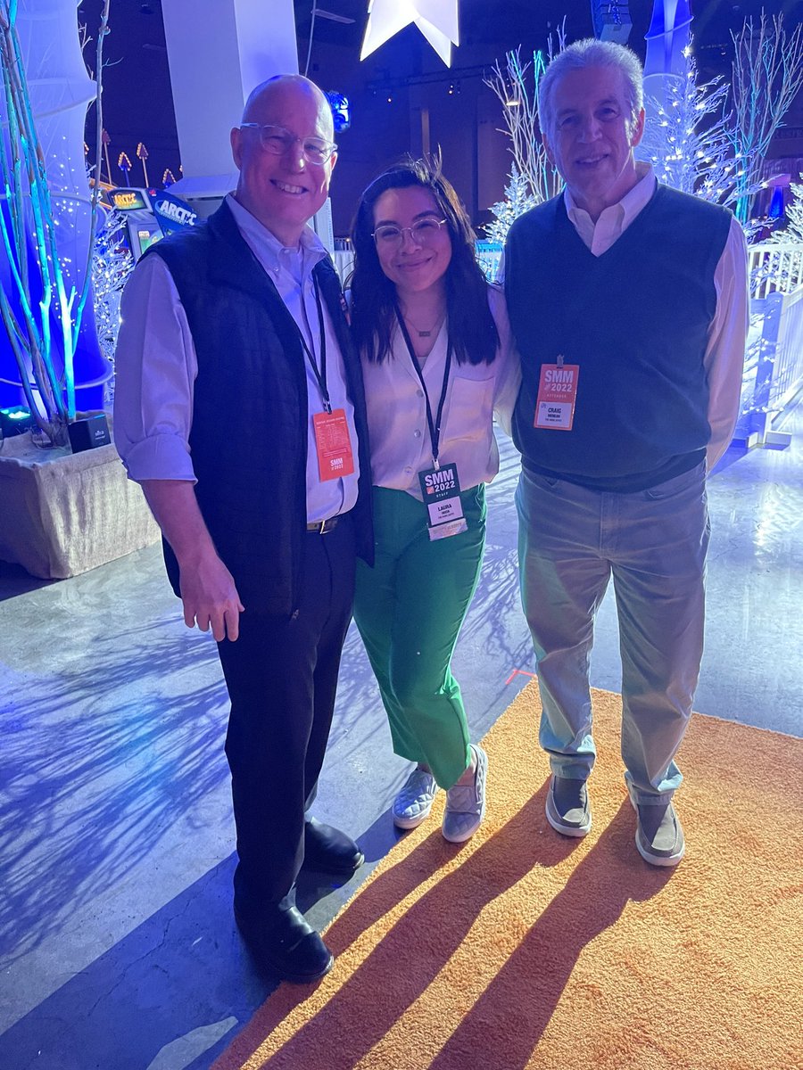 This moment R I G H T here😱
Such a pleasure to meet Ted and Craig last night! <a href="/aldakonda/">Alda Konda</a> <a href="/LilyGSV/">Lydia Garcia</a>
