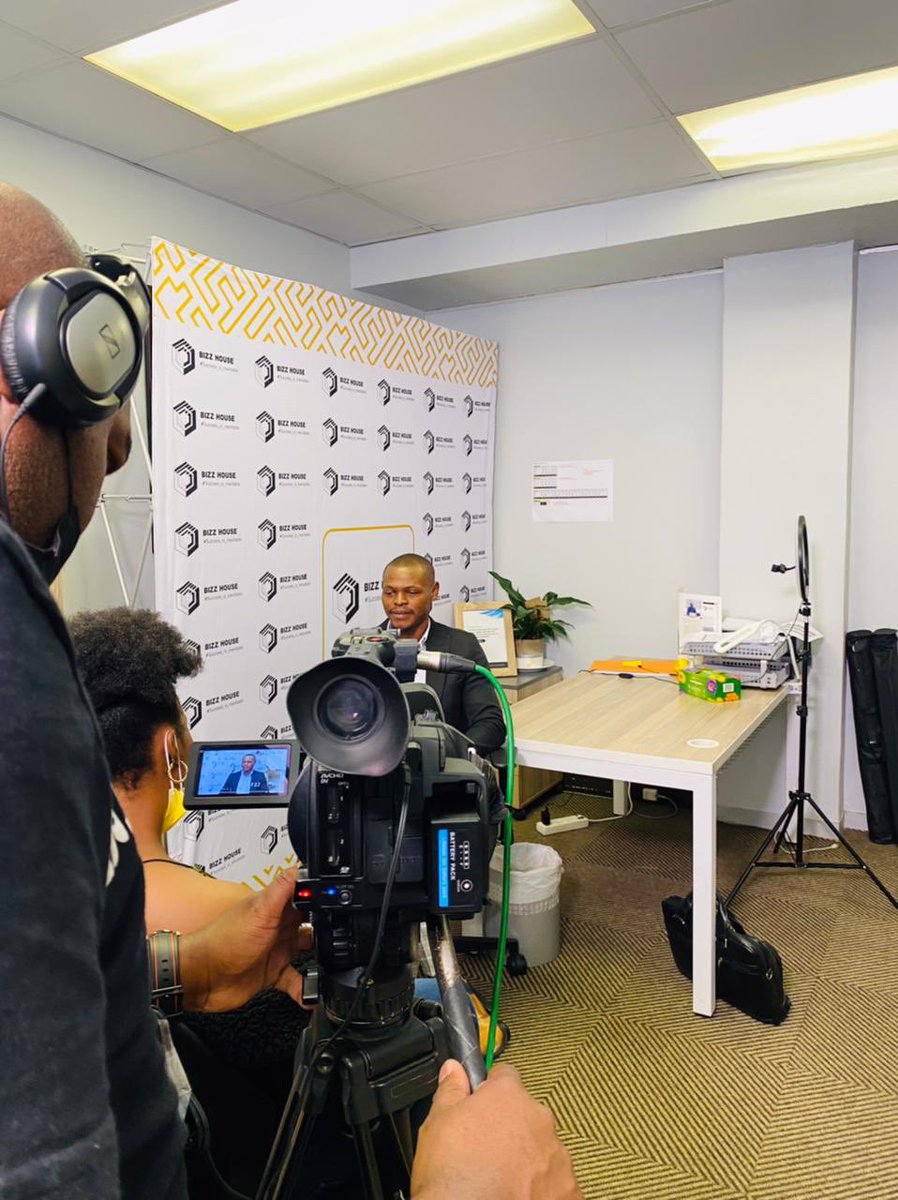 TheBrandScapers's tweet photo. PR &amp; marketing share some similar goals that is increasing brand visibility and drive positioning.
You can't help but admit that marketing,is the backbone for every successful brand
Lovely seeing @lebogang_lebepe dishing out knowledge  on today's interview shoot @_Bizzhouse https://t.co/cZ8IqCYqdY