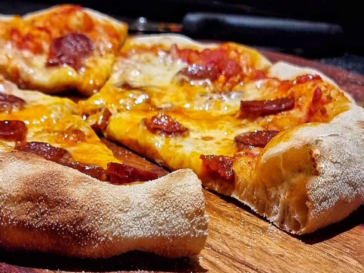 Josephdanielsb's tweet image. Have a great weekend all. It’s pizza here again on the trusty 6mm using the “broiler” method. If you haven’t tried it definitely add it to the list! 🍕👍🏻