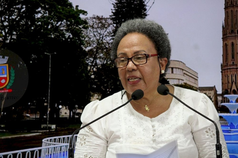 HeckAlberto's tweet image. Segunda-feira, 21, Dia Internacional Contra a Discriminação Racial, e ainda dentro do mês do Dia Internacional da Mulher, a Profª. Júlia de Souza volta à Câmara de Santa Cruz do Sul, trazendo temas e expedientes importantíssimos. #mulhernegra #mulherempoderada #PT 

📸J. Stülp/CV