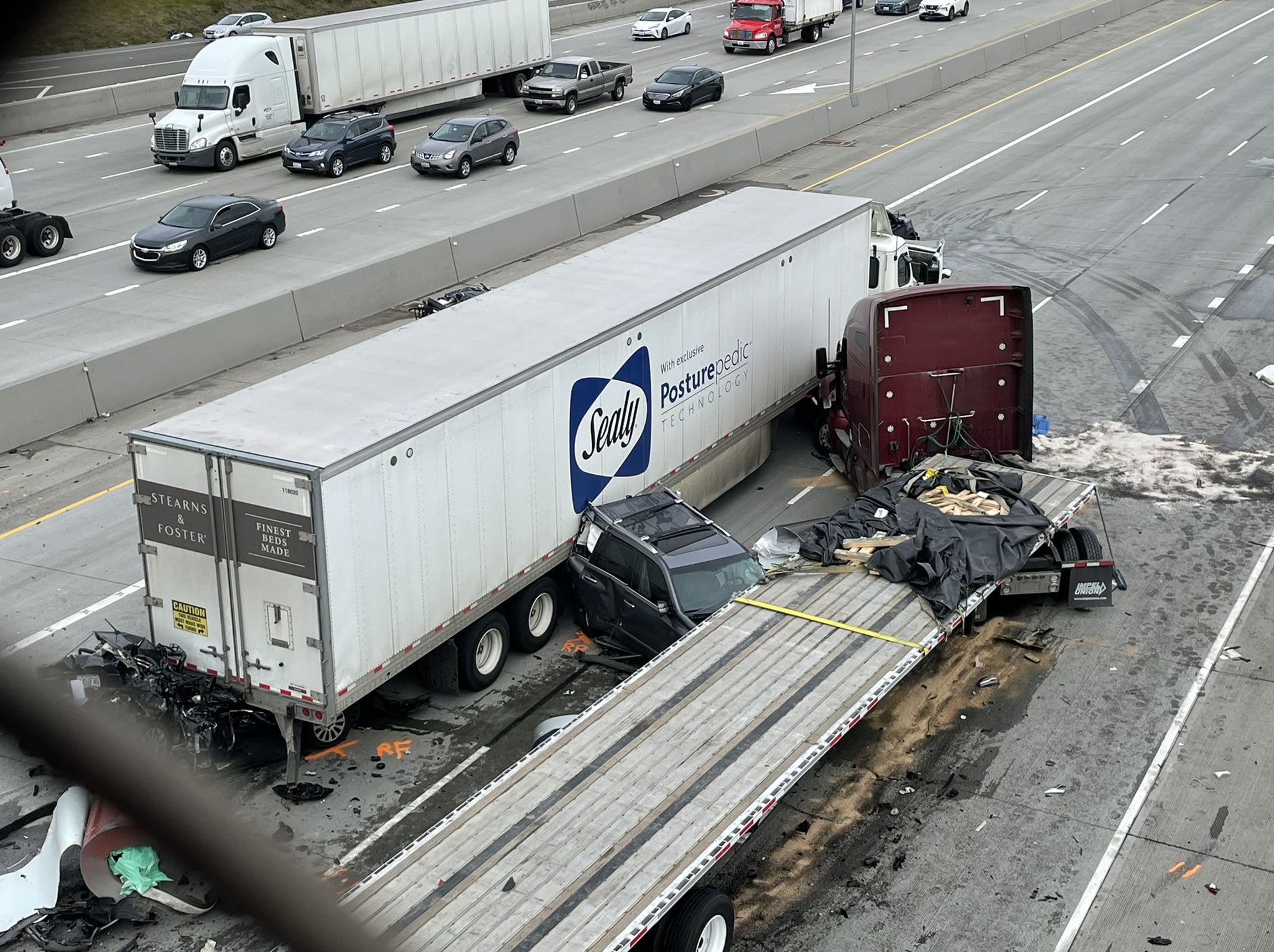 Tyler Unwin on Twitter "Just an awful scene on I5 north in