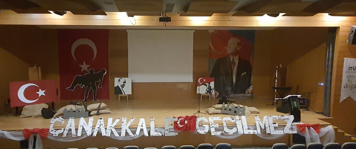 Bahçeşehir Doğa Koleji Çanakkale Zaferi lobi ve sahne görsellerimiz🇹🇷🇹🇷🇹🇷
<a href="/DogaOkullari/">Doğa Koleji</a>
@bt_doga_bhcshr
<a href="/EnisEryaman/">Enis Eryaman</a> 
<a href="/ozdemirsrd/">SERDAR ÖZDEMİR</a> 
<a href="/suleymancalis33/">Süleyman Çalış</a> 
<a href="/hande_kilic_/">Hande Kılıç</a> 
<a href="/AysenurBagmen/">AysenurBağmen</a> 
<a href="/enversahin82/">Enver Şahin</a>