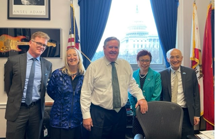 UCLAadvocacy's tweet photo. Thank you @teamcalvert for a great discussion with @UCLAalpert, @EileenStrempel, @rogerwakimoto, @UCLAINTL and UCLA Humanities about art, humanities, language, culture, financial aid, and research funding! #UCLAinDC #UCinDC #HAD22 #TitleVI https://t.co/LMA5vwcXod