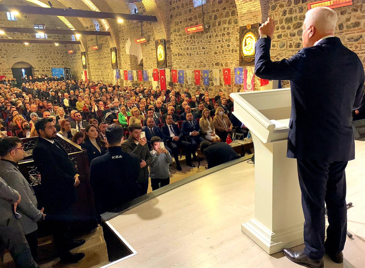 korayaydintr's tweet photo. Şehzadeler şehri Manisa'da,
İYİ Parti Teşkilat İstişare Toplantısı düzenledik.

Manisa teşkilatlarımızın erken veya zamanında yapılacak seçimlere hazır olduğunu yerinde tespit ettik.
#TeşekkürlerManisa

Teşkilatımız iktidar hedefine kiltilendiğini gösteriyor.
#MilletBiziÇağırıyor https://t.co/ICkNwaLfcz