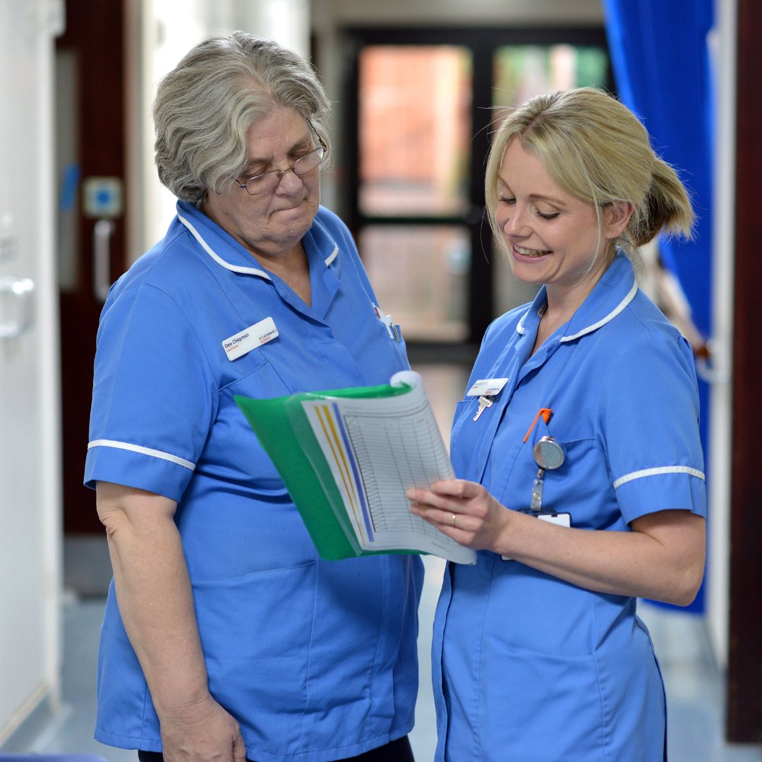 StCHospice's tweet image. Are you an excellent communicator? Perhaps you're keen to provide people with personalised care and support? We're seeking enthusiastic, caring, and compassionate individuals to join our team: bit.ly/3gD34AB We'd love to hear from you!🧡